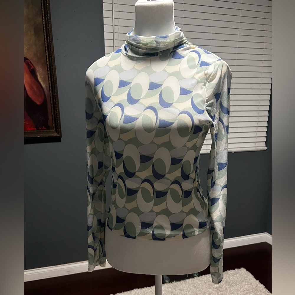 - Monteau lightweight turtleneck NWT. Size M